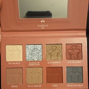 🎁Shaina B Miami Eyeshadow Palette